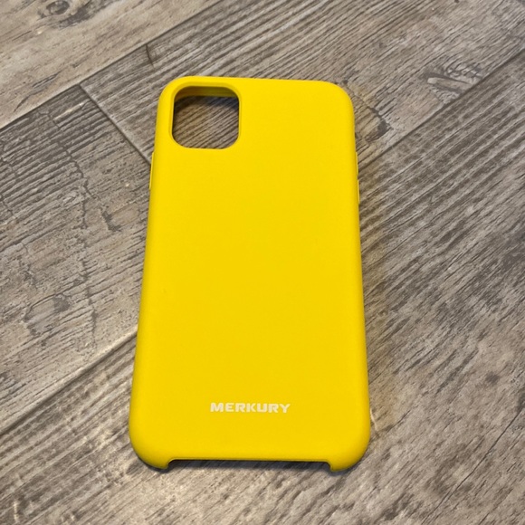 case - Picture 1 of 2